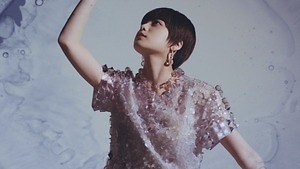 欅坂46(けやき坂46) - 平手友梨奈 欅坂46着用ブランドISETAN限定