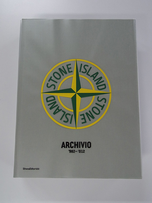 ストーンアイランド(STONE ISLAND)、30周年アニバーサリーアイテム&写真集発売 コピー