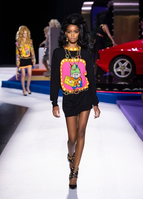 モスキーノ(MOSCHINO) 2019-20年秋冬ウィメンズコレクション  - 写真49