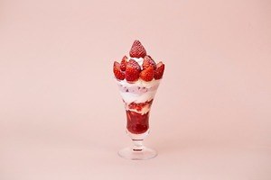 J.S. パンケーキカフェ「ストロベリー ラバーズ」国産苺を贅沢に使ったミルフィーユパンケーキやパフェ｜写真5