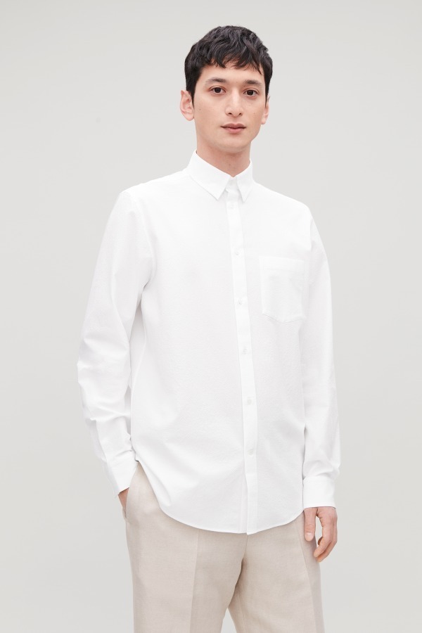 Cos 白シャツ のカプセルコレクション シンプルかつスタンダードなメンズ ウィメンズ全8型 ファッションプレス