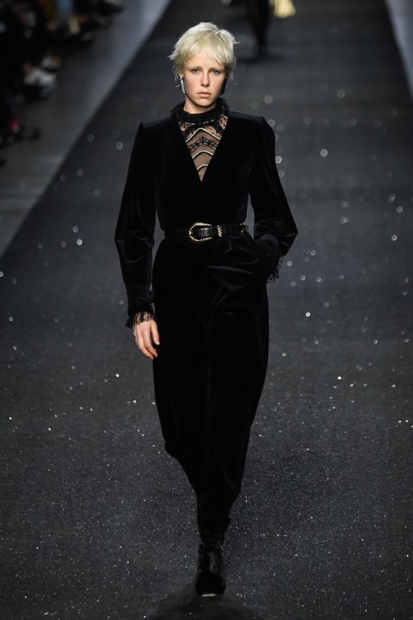 アルベルタ フェレッティ(ALBERTA FERRETTI) 2019-20年秋冬ウィメンズコレクション シルエット - 写真58