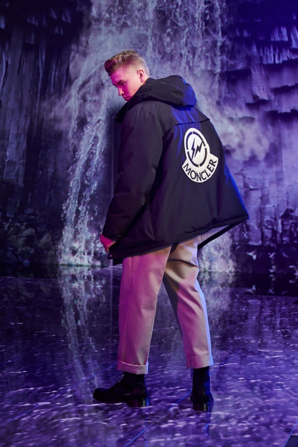 MONCLER FRAGMENT ダウン-