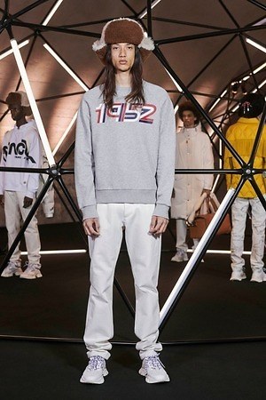 モンクレール ジーニアス 2 モンクレール 1952(MONCLER GENIUS 2 MONCLER 1952) 2019-20年秋冬メンズコレクション  - 写真1