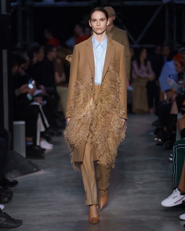 バーバリー 2019-20年秋冬<span>コレクション</span> - 写真71