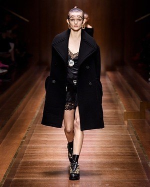 バーバリー(BURBERRY) 2019-20年秋冬ウィメンズコレクション  - 写真12
