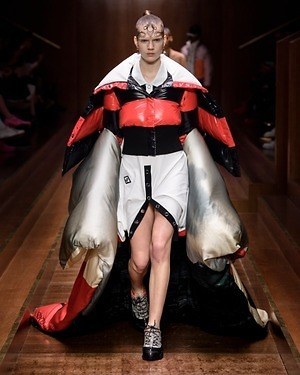 バーバリー(BURBERRY) 2019-20年秋冬ウィメンズコレクション  - 写真21