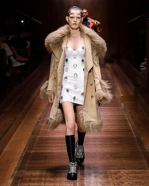 バーバリー(BURBERRY) 2019-20年秋冬ウィメンズコレクション  - 写真23