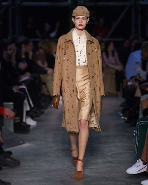 バーバリー(BURBERRY) 2019-20年秋冬ウィメンズコレクション  - 写真43