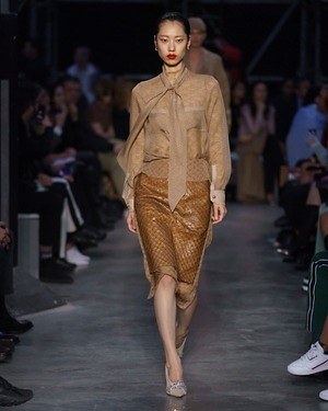 バーバリー(BURBERRY) 2019-20年秋冬ウィメンズコレクション  - 写真46
