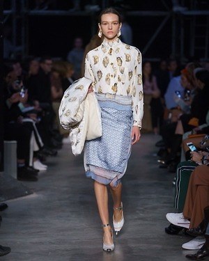 バーバリー(BURBERRY) 2019-20年秋冬ウィメンズコレクション  - 写真70