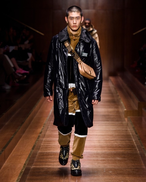 バーバリー(BURBERRY) 2019-20年秋冬メンズコレクション  - 写真6