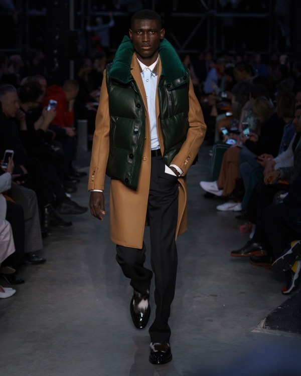 バーバリー(BURBERRY) 2019-20年秋冬メンズコレクション  - 写真19