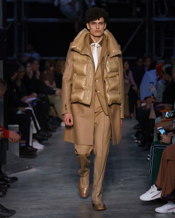 バーバリー(BURBERRY) 2019-20年秋冬メンズコレクション  - 写真22