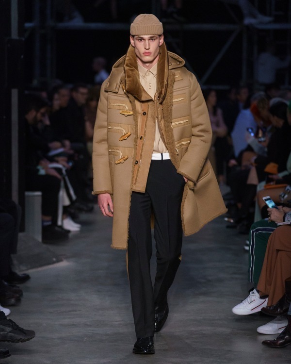 バーバリー(BURBERRY) 2019-20年秋冬メンズコレクション  - 写真24