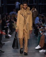 バーバリー 2019年秋冬メンズコレクション、確立された伝統と反抗的な文化の共存｜写真20