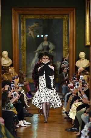 アーデム(ERDEM) 2019-20年秋冬ウィメンズコレクション  - 写真48