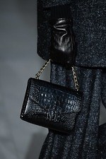 マックスマーラ 2019-20年秋冬コレクション、マスキュリンなピースでグラマーを表現｜写真46