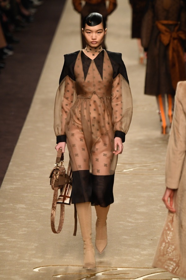 フェンディ(FENDI) 2019-20年秋冬ウィメンズコレクション  - 写真62