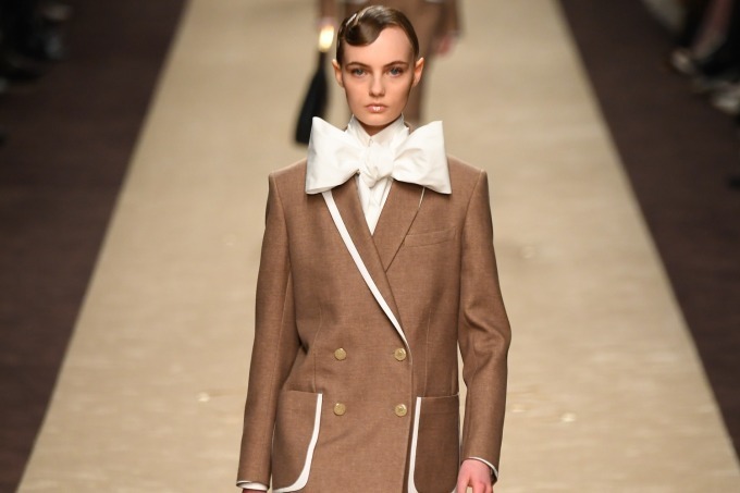 フェンディ(FENDI)ウィメンズ コレクション - ファッションプレス