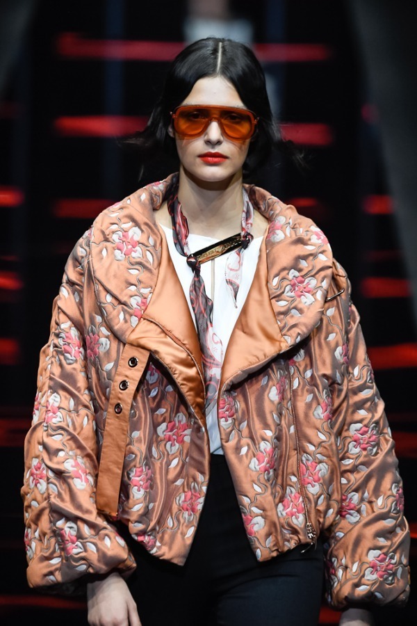 エンポリオ アルマーニ(EMPORIO ARMANI) 2019-20年秋冬ウィメンズコレクション ディテール - 写真3