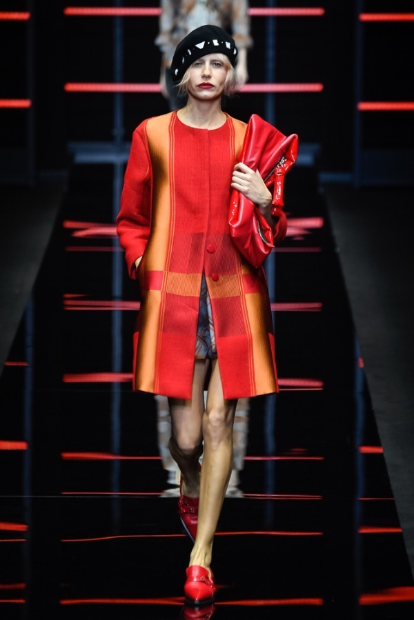 エンポリオ アルマーニ(EMPORIO ARMANI) 2019-20年秋冬ウィメンズコレクション シルエット - 写真10