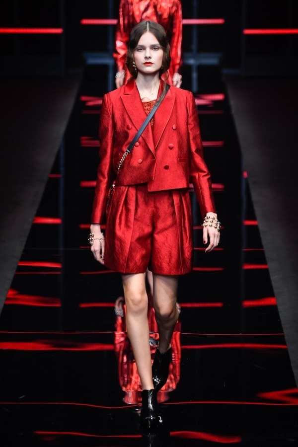 エンポリオ アルマーニ(EMPORIO ARMANI) 2019-20年秋冬ウィメンズコレクション シルエット - 写真56