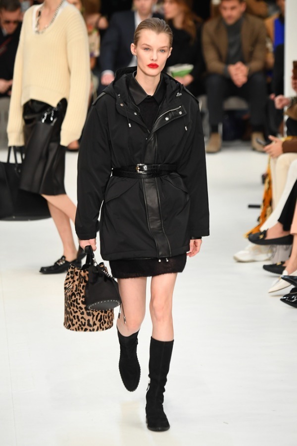 トッズ(TOD'S) 2019-20年秋冬ウィメンズコレクション シルエット - 写真2