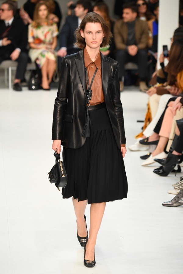 トッズ(TOD'S) 2019-20年秋冬ウィメンズコレクション シルエット - 写真9