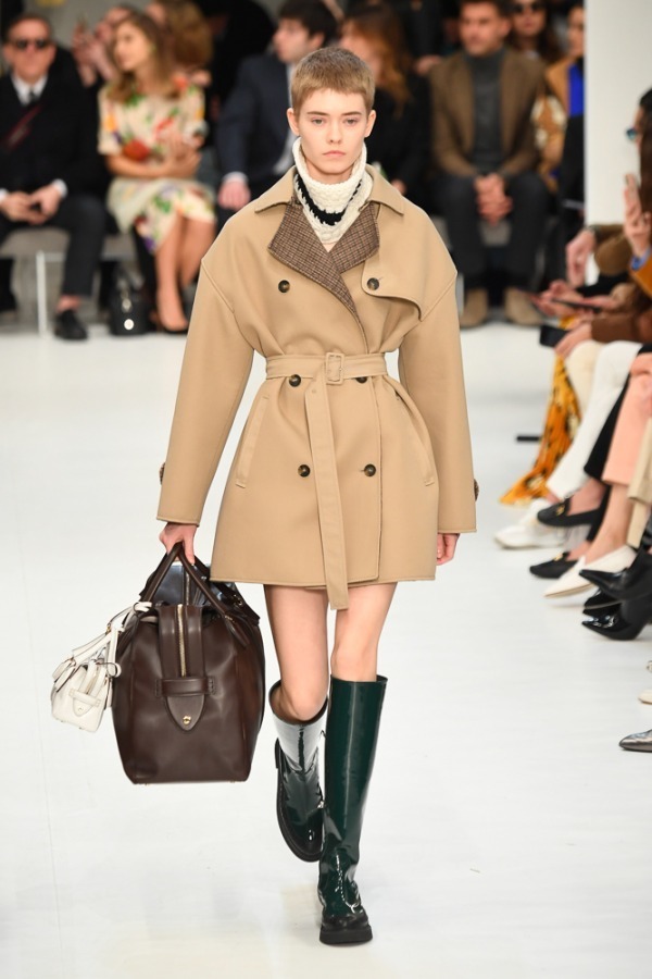 トッズ(TOD'S) 2019-20年秋冬ウィメンズコレクション  - 写真23