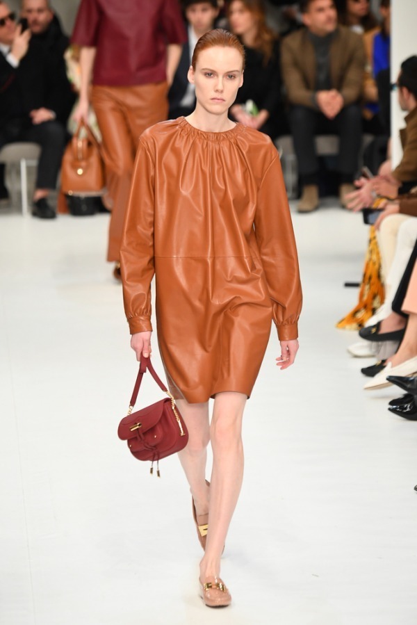 トッズ(TOD'S) 2019-20年秋冬ウィメンズコレクション シルエット - 写真34