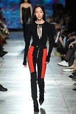 MSGM 2019-20年秋冬ウィメンズコレクション - ポップなハートに心躍らせて｜写真8