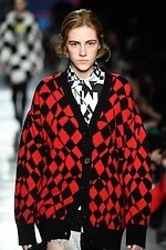 MSGM 2019-20年秋冬ウィメンズコレクション - ポップなハートに心躍らせて｜写真15