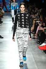 MSGM 2019-20年秋冬ウィメンズコレクション - ポップなハートに心躍らせて｜写真19