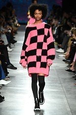 MSGM 2019-20年秋冬ウィメンズコレクション - ポップなハートに心躍らせて｜写真22