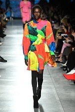 MSGM 2019-20年秋冬ウィメンズコレクション - ポップなハートに心躍らせて｜写真25