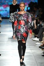 MSGM 2019-20年秋冬ウィメンズコレクション - ポップなハートに心躍らせて｜写真48