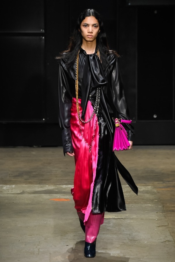 マルニ(MARNI) 2019-20年秋冬ウィメンズコレクション シルエット - 写真17