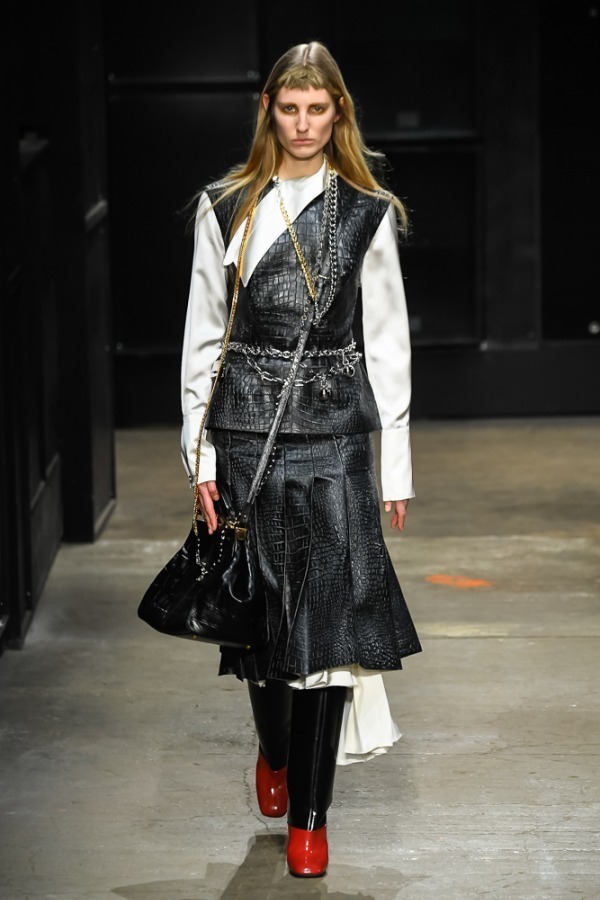 マルニ(MARNI) 2019-20年秋冬ウィメンズコレクション シルエット - 写真18