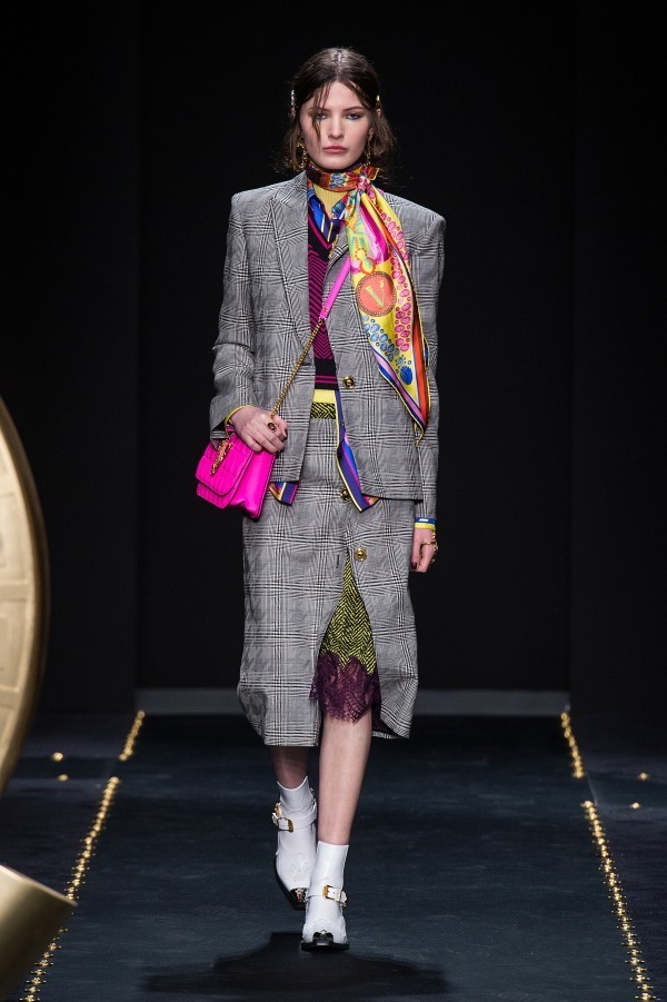 ヴェルサーチェ(VERSACE) 2019-20年秋冬ウィメンズコレクション  - 写真43