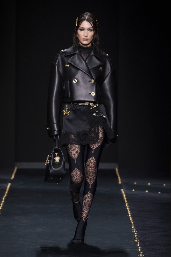 ヴェルサーチェ(VERSACE) 2019-20年秋冬ウィメンズコレクション  - 写真53