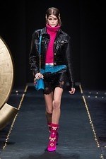 ヴェルサーチェ 2019年秋冬ウィメンズコレクション - ラグジュアリーとグランジの融合｜写真47