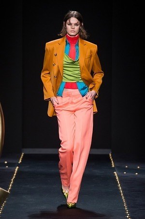 ヴェルサーチェ 2019年秋冬ウィメンズコレクション - ラグジュアリーとグランジの融合｜写真25