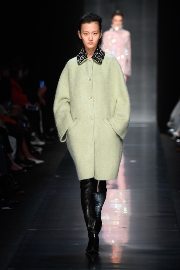 エルマンノ シェルヴィーノ(ERMANNO SCERVINO) 2019-20年秋冬ウィメンズコレクション  - 写真23