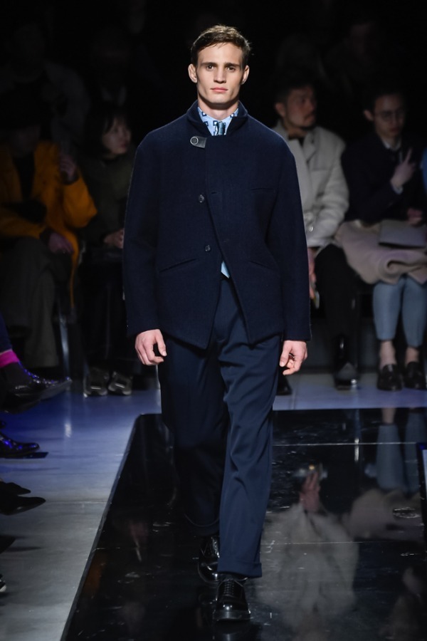 ジョルジオ アルマーニ(Giorgio Armani) 2019-20年秋冬メンズコレクション  - 写真33