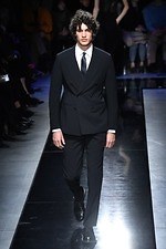 ジョルジオ アルマーニ 2019年秋冬メンズコレクション - ブルーに学ぶダンディズム｜写真45