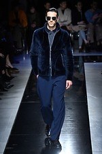 ジョルジオ アルマーニ 2019年秋冬メンズコレクション - ブルーに学ぶダンディズム｜写真15
