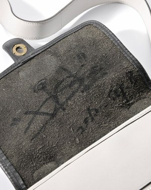 N.ハリ尾花、TAO、エリイ、竹下玲奈らによるCOACHカスタマイズバッグがヤフオクにチャリティ出品｜写真4