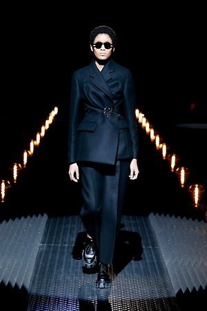 プラダ 2019年秋冬ウィメンズコレクション - フランケンシュタインと花嫁のロマンス｜写真9