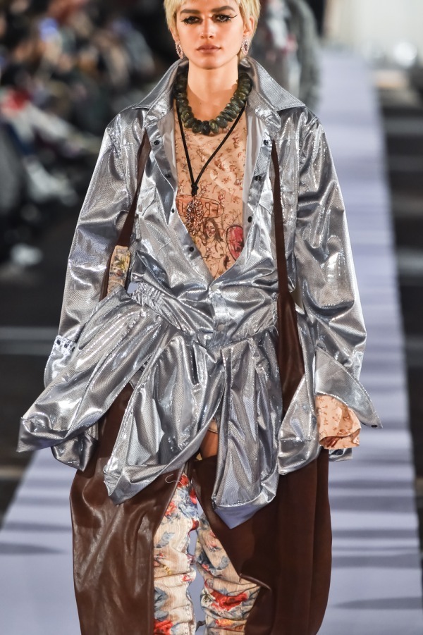 アンドレアス・クロンターラー フォー ヴィヴィアン・ウエストウッド(Andreas Kronthaler for Vivienne Westwood) 2019-20年秋冬ウィメンズ&メンズコレクション ディテール - 写真18